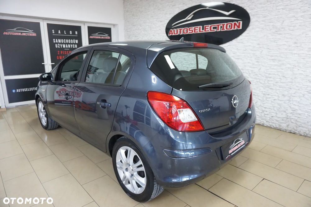 Opel Corsa 1.2 16V Edition - 11
