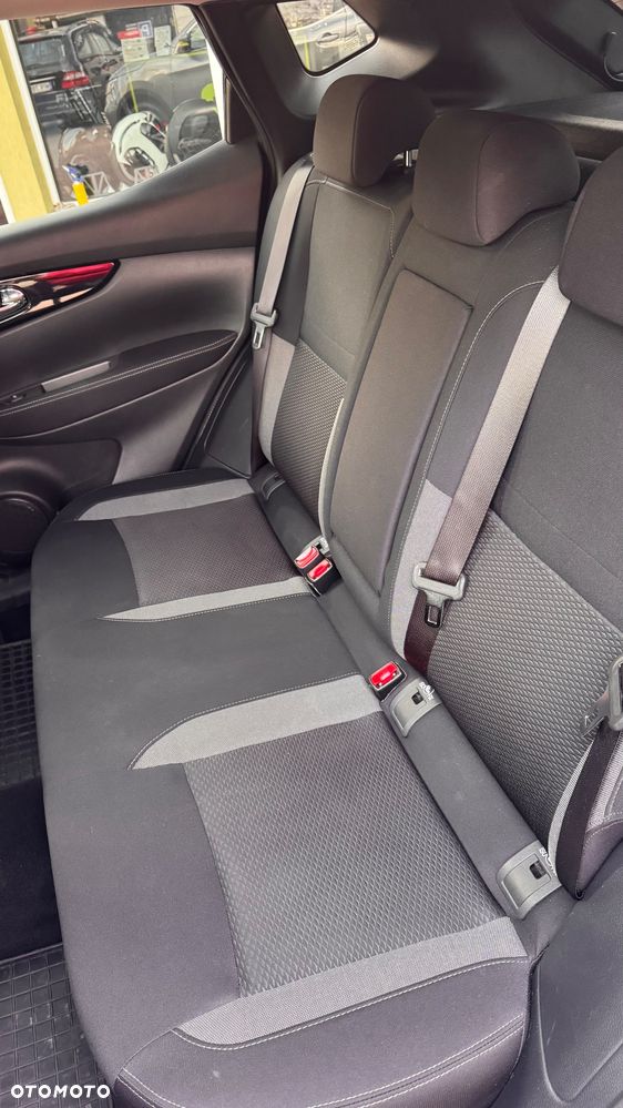 Nissan Qashqai 1.3 DIG-T MHEV N-Connecta - 17