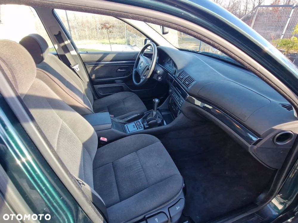 BMW Seria 5 - 13