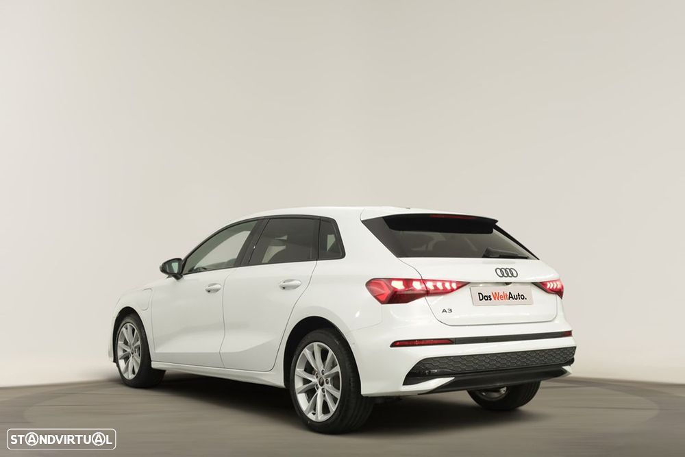 Audi A3 Sportback 40 TFSIe Advanced - 3