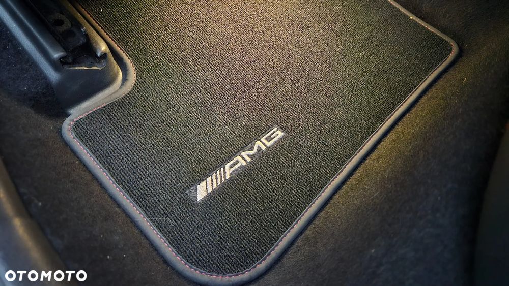 Mercedes-Benz CLA 200 7G-DCT AMG Line - 16