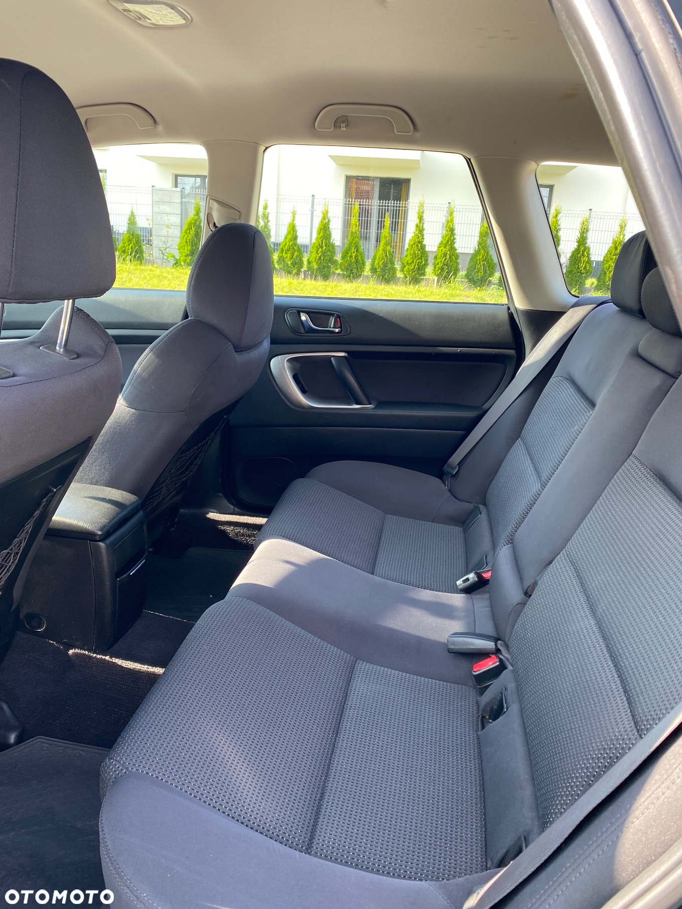 Subaru Legacy - 10
