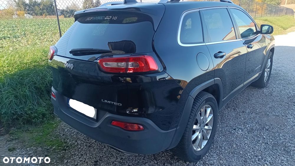 Jeep Cherokee - 3