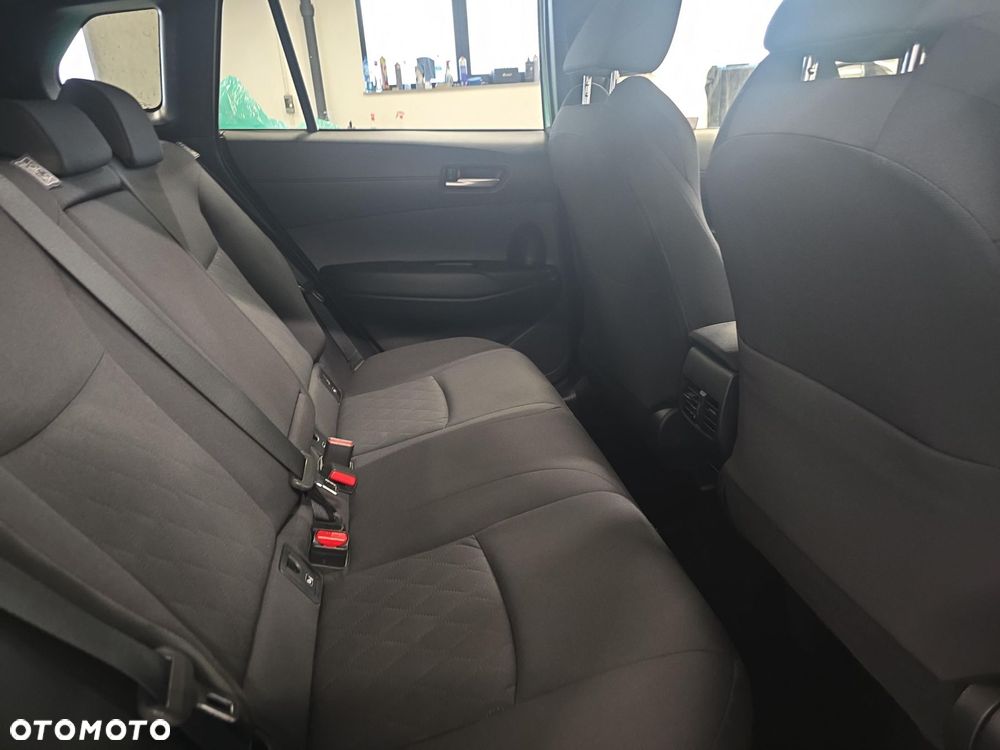 Toyota Corolla Cross - 10