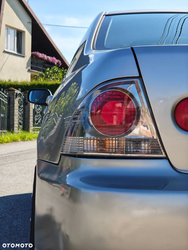Lexus IS 200 Prestige - 6