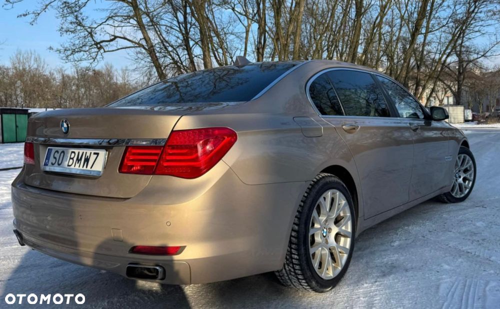 BMW Seria 7 750Li xDrive - 6