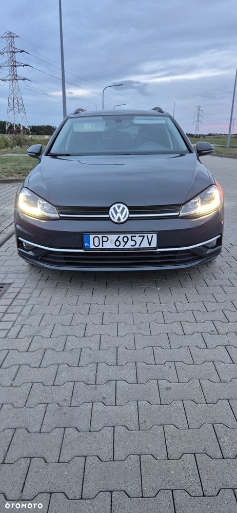 Volkswagen Golf - 8