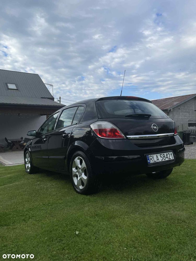 Opel Astra 1.6 Elegance - 2