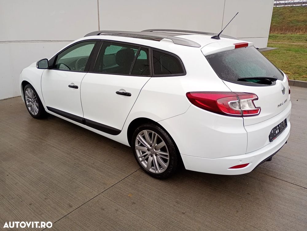 Renault Megane Grandtour dCi 110 FAP EDC BOSE Edition - 4