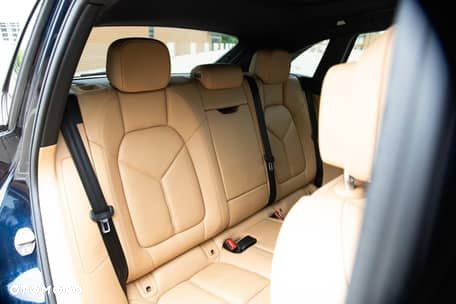 Porsche Macan - 26