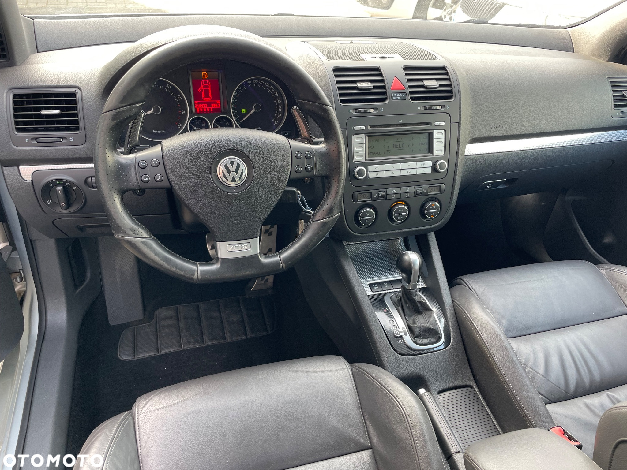 Volkswagen Golf V R32 DSG - 11