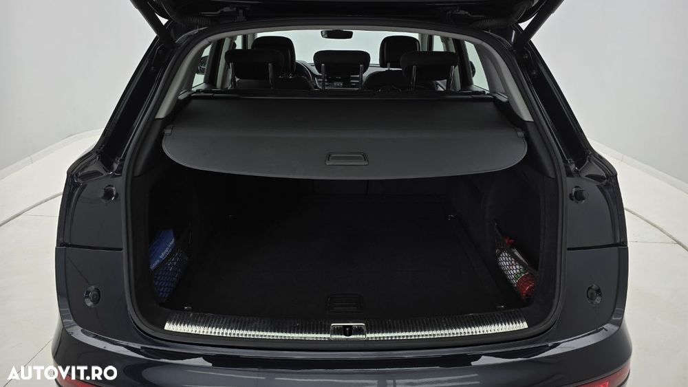 Audi Q5 2.0 40 TDI quattro S tronic Basic - 25