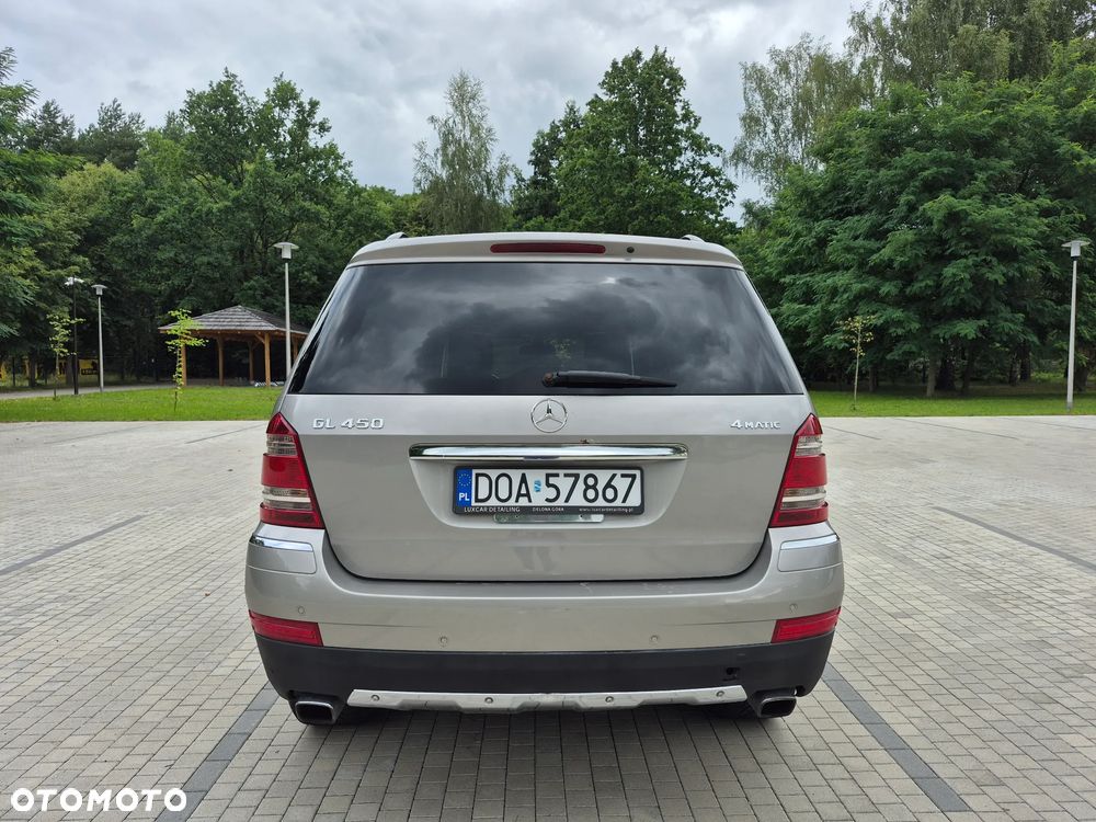 Mercedes-Benz GL 450 4Matic 7G-TRONIC - 36