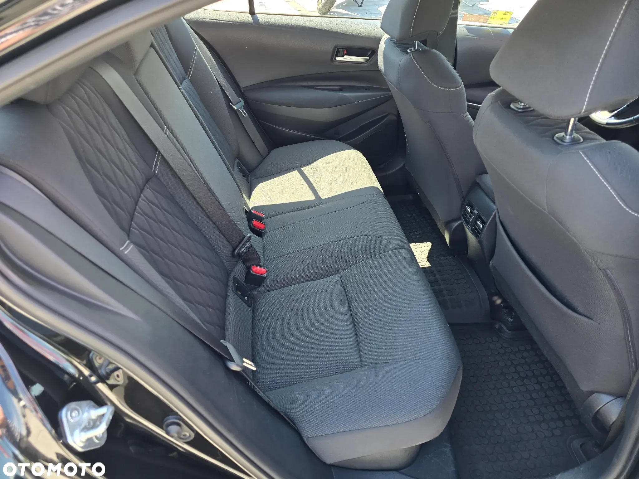 Toyota Corolla 1.8 Hybrid GPF Comfort - 17