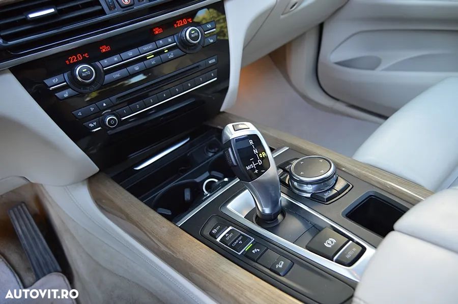 BMW X5 xDrive40d - 25