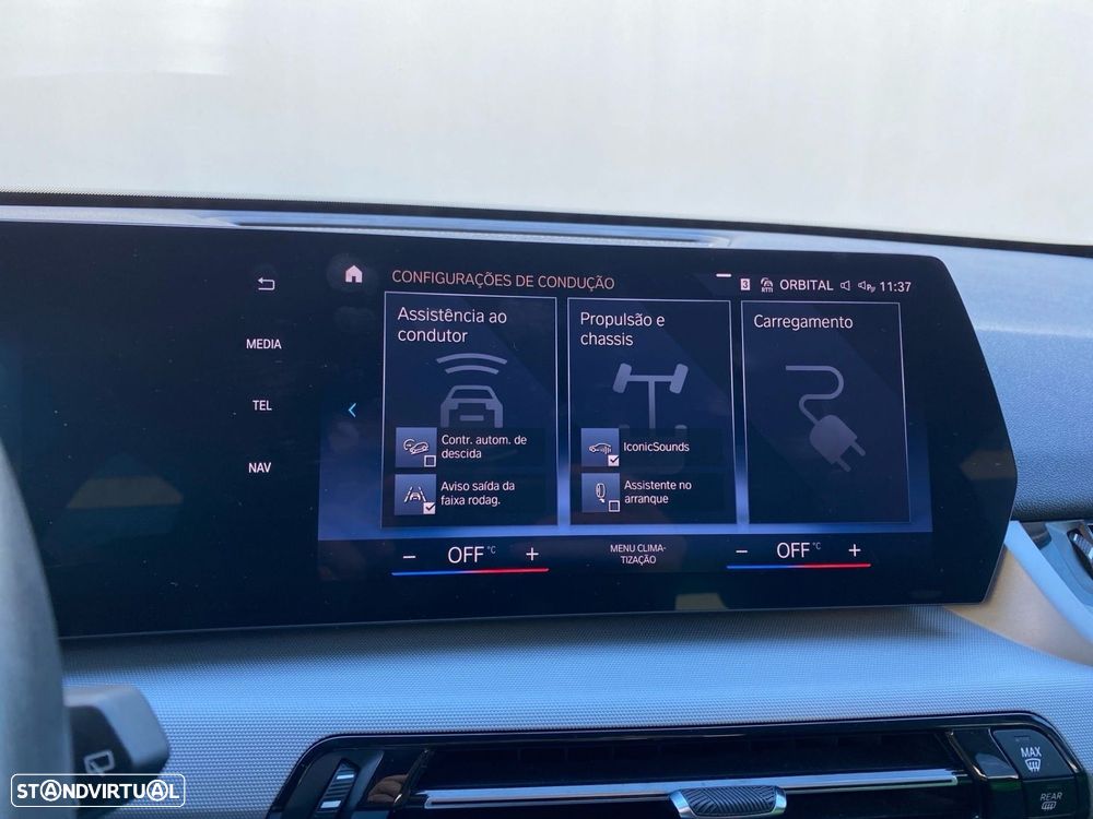 BMW iX1 xDrive30 - 9