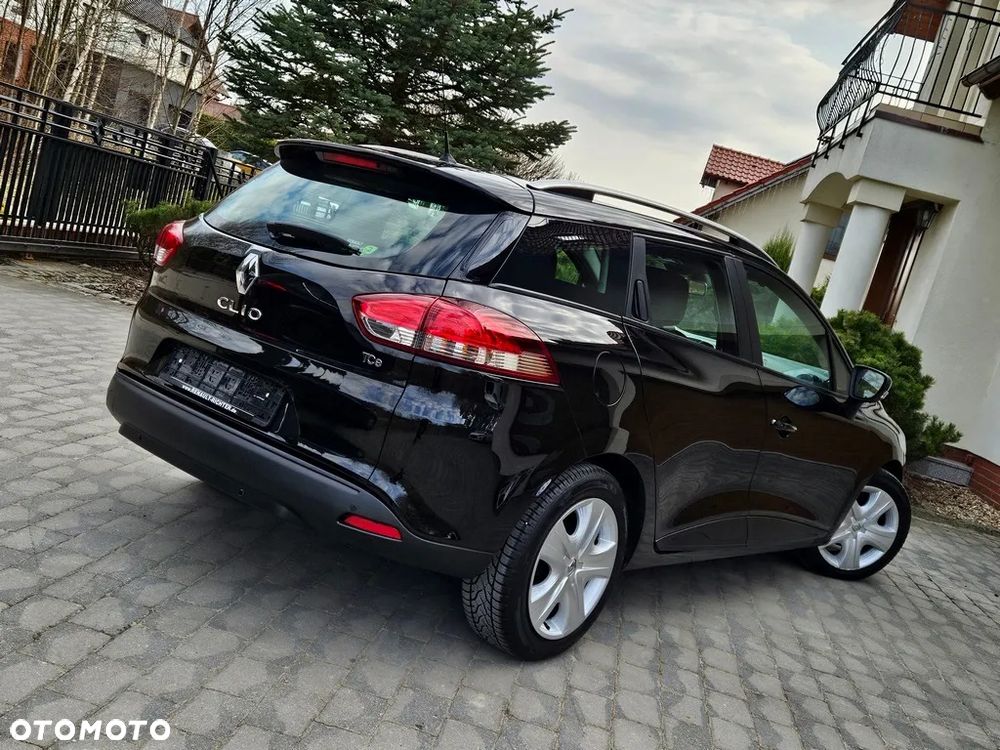 Renault Clio - 6