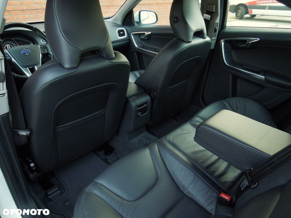 Volvo S60 - 13