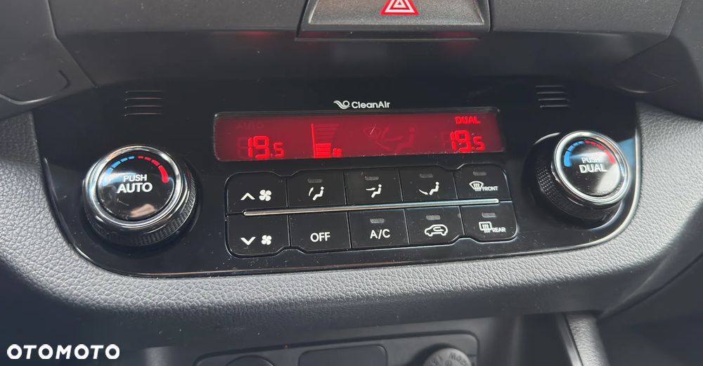 Kia Sportage 2.0 CVVT 4WD Automatik Spirit - 25