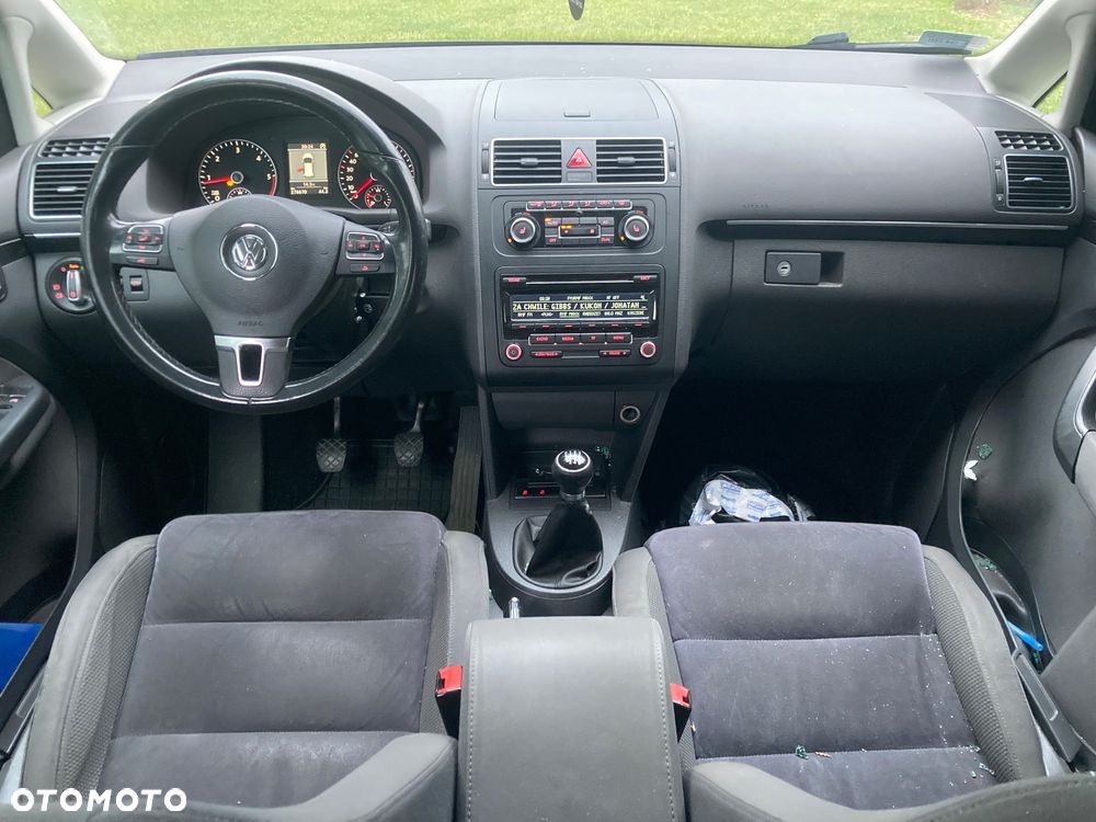 Volkswagen Touran 2.0 TDI DPF Highline - 8