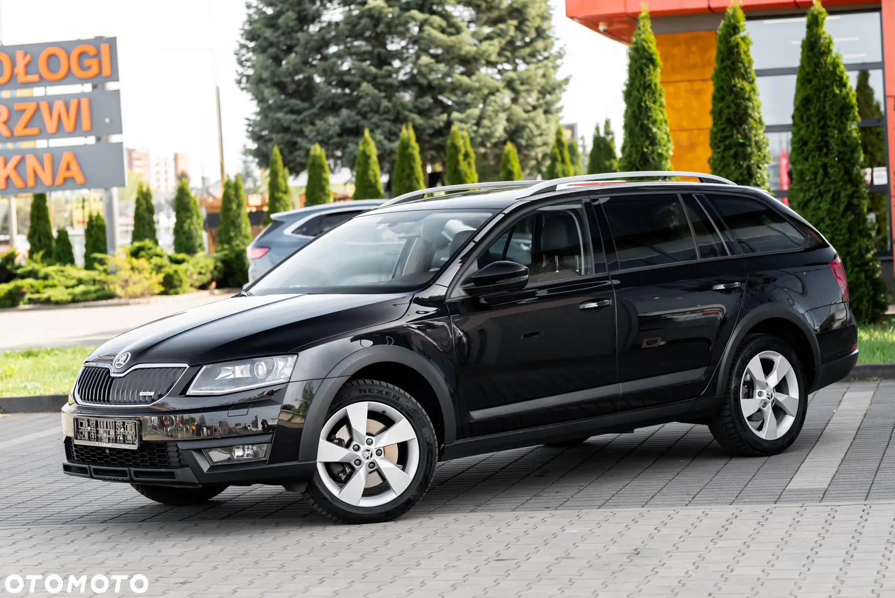 Skoda Octavia Combi 2.0 TDI 4x4 DSG Scout - 6