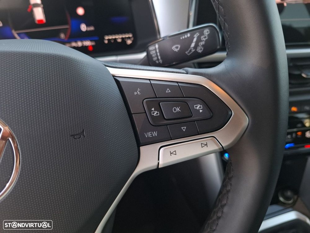 VW T-Roc 1.0 TSI Urban - 17
