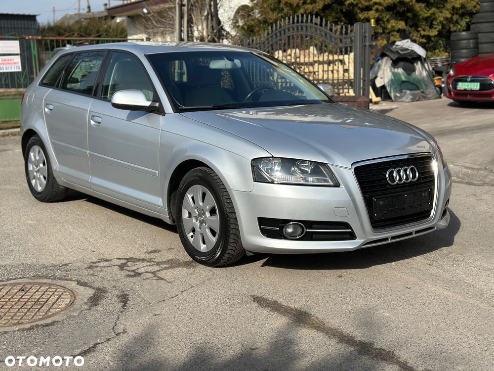 Audi A3 Sportback 1.6 TDI Ambiente - 9