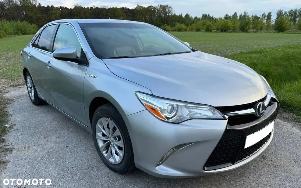 Toyota Camry - 2