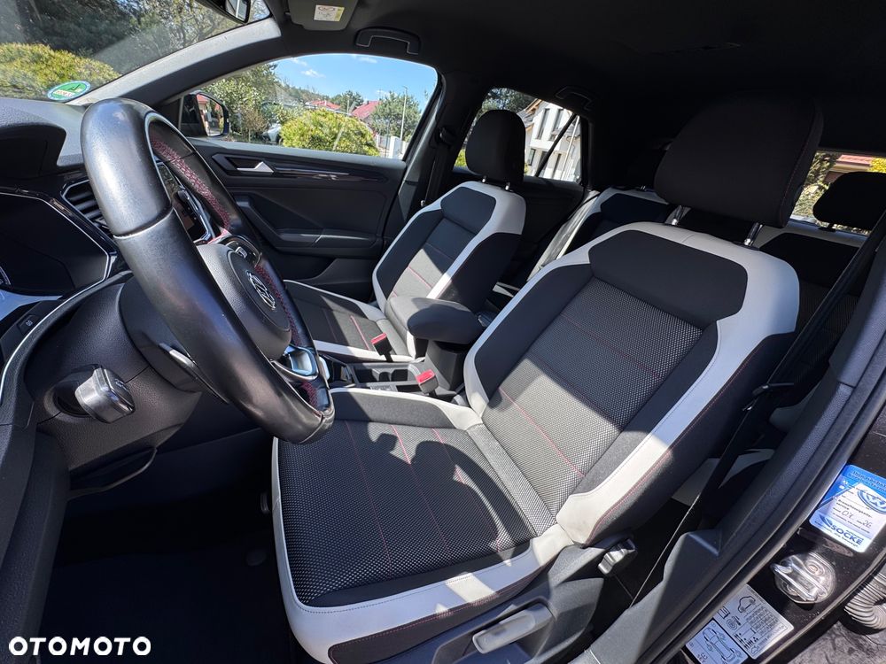 Volkswagen T-Roc 2.0 TDI SCR DSG Sport - 35