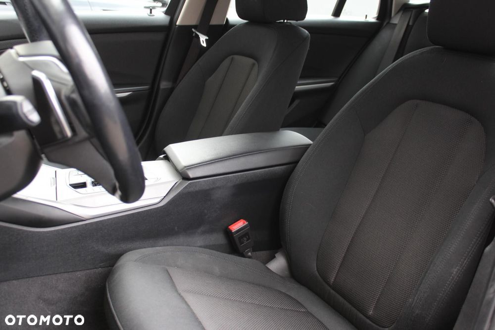 BMW Seria 3 - 8