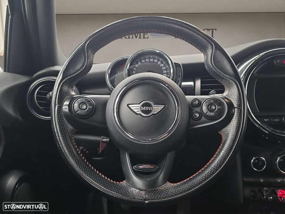 MINI 5 Portas Cooper D - 11