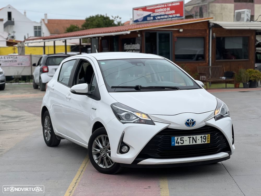 Toyota Yaris 1.5 HSD Exclusive - 1