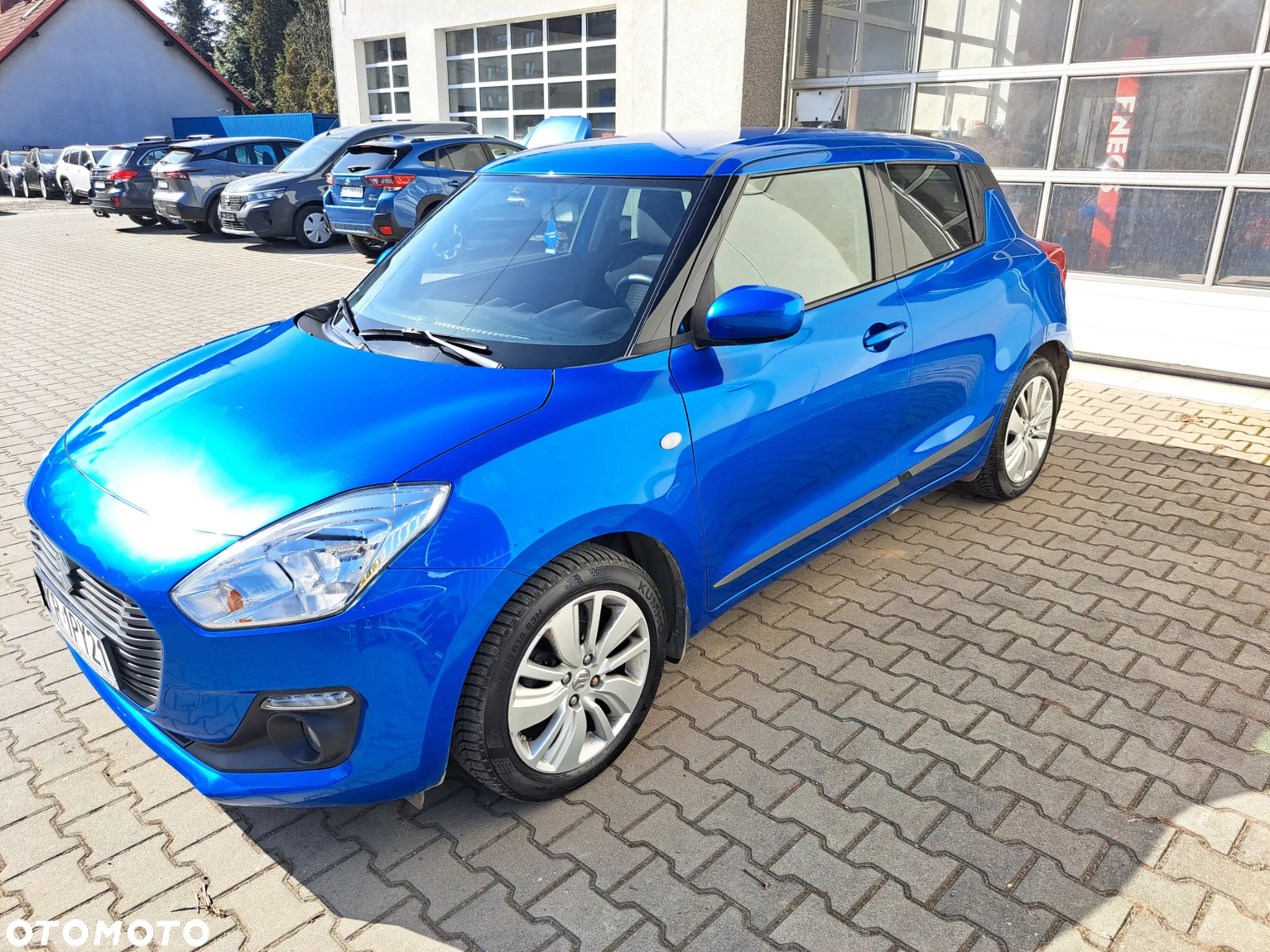 Suzuki Swift 1.2 Premium Plus CVT - 3