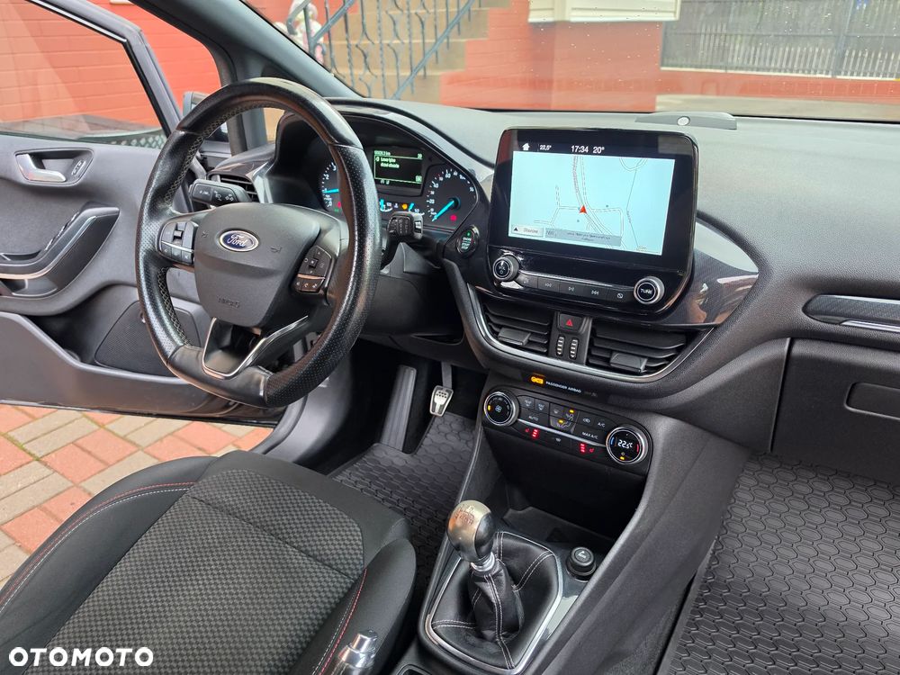 Ford Fiesta 1.0 EcoBoost STart-Stop ST-LINE - 22