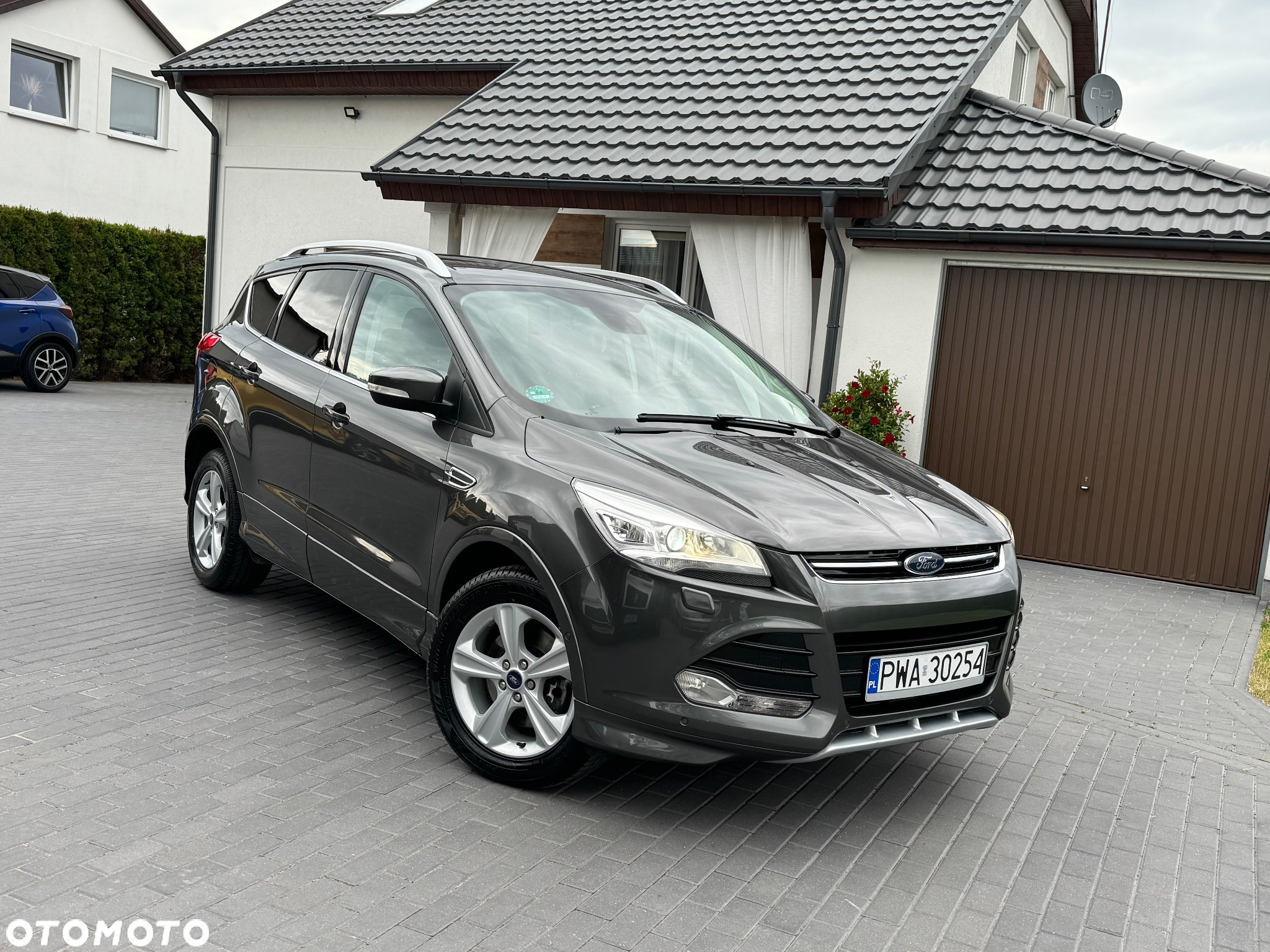 Ford Kuga 2.0 TDCi 4x4 Individual - 4