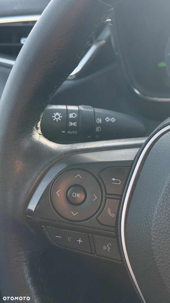 Toyota Corolla 1.8 Hybrid Executive - 22