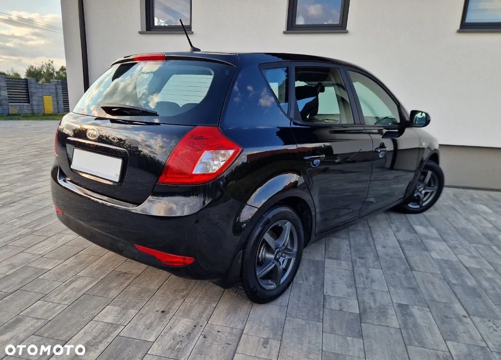 Kia Ceed 1.6 Comfort - 8