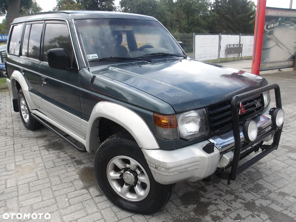 Mitsubishi Pajero - 8