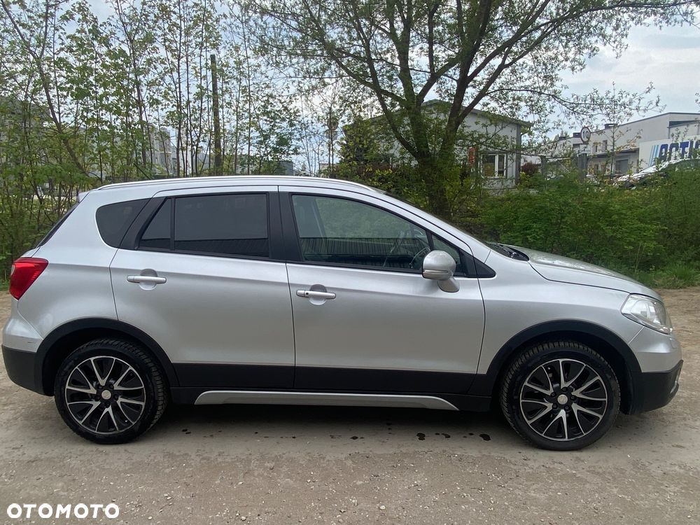 Suzuki SX4 S-Cross 1.6 Premium 4WD - 1