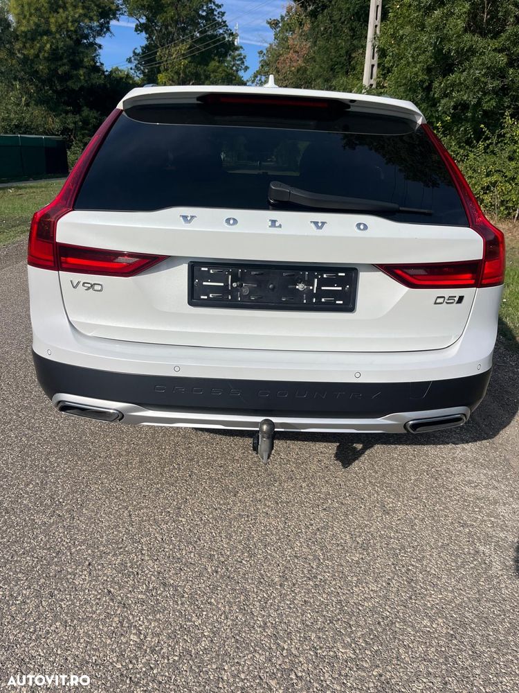 Volvo V90 D5 AWD - 6