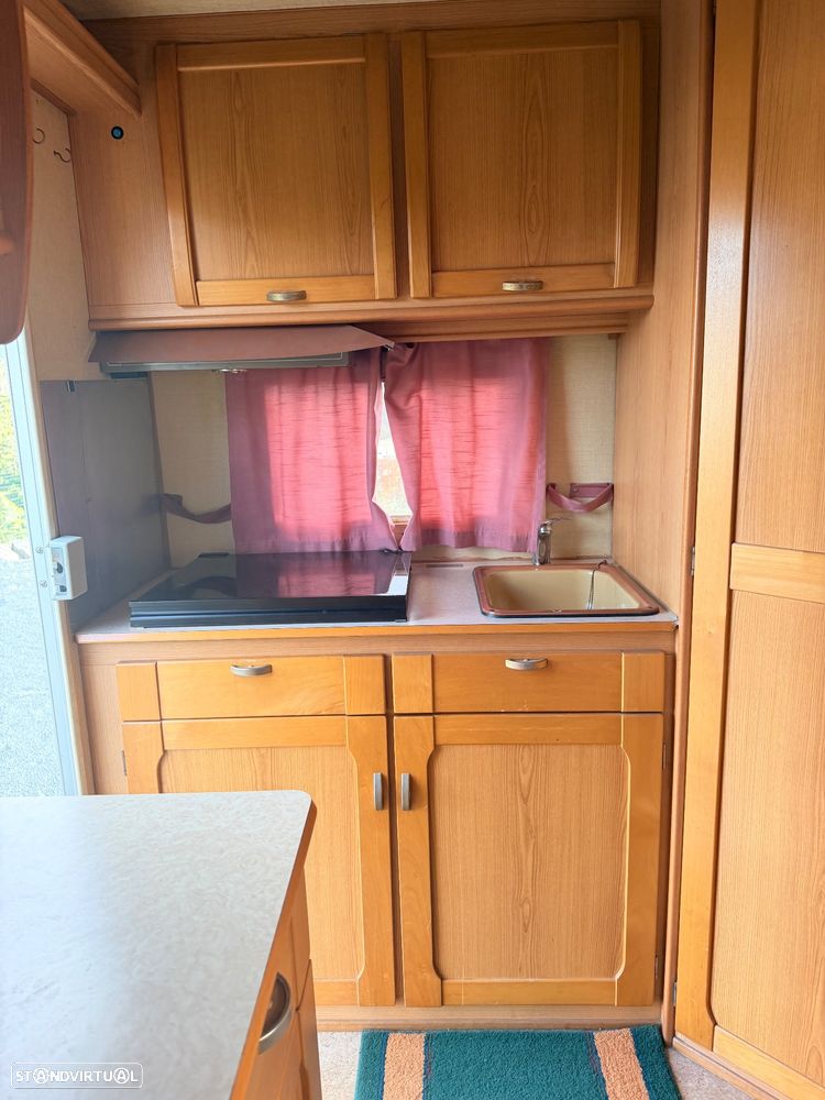 Euramobil Euramobil Fiat Ducato 2.5D motor iveco - 6 lugares livrete - 9