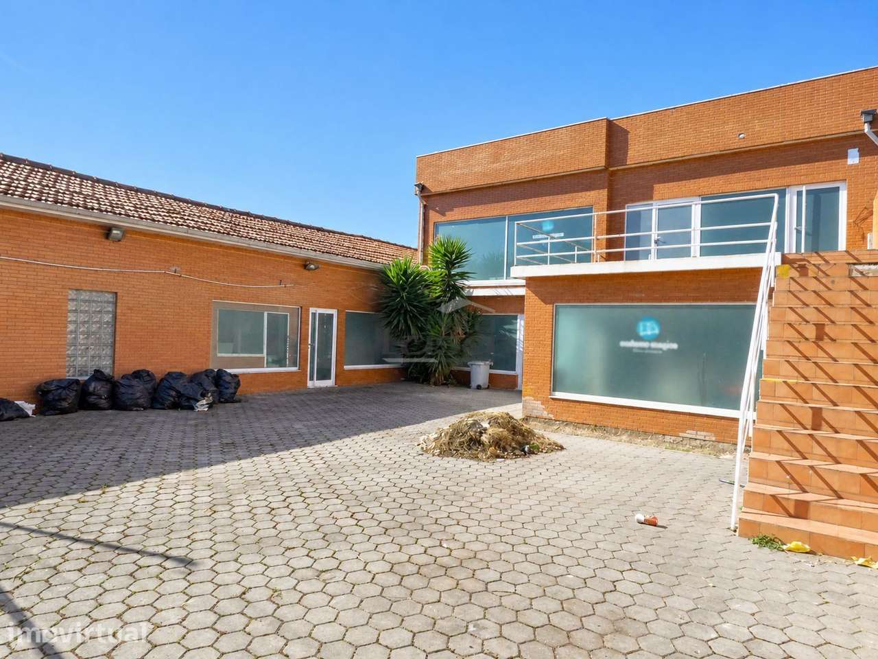 Arrendamento Prédio para arrendamento em Oliveira do Douro  cerca d... - Grande imagem: 3/30