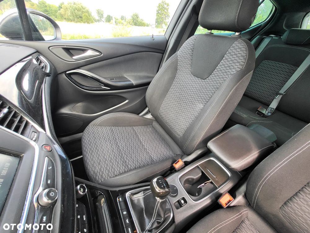 Opel Astra 1.4 Turbo Start/Stop Dynamic - 27