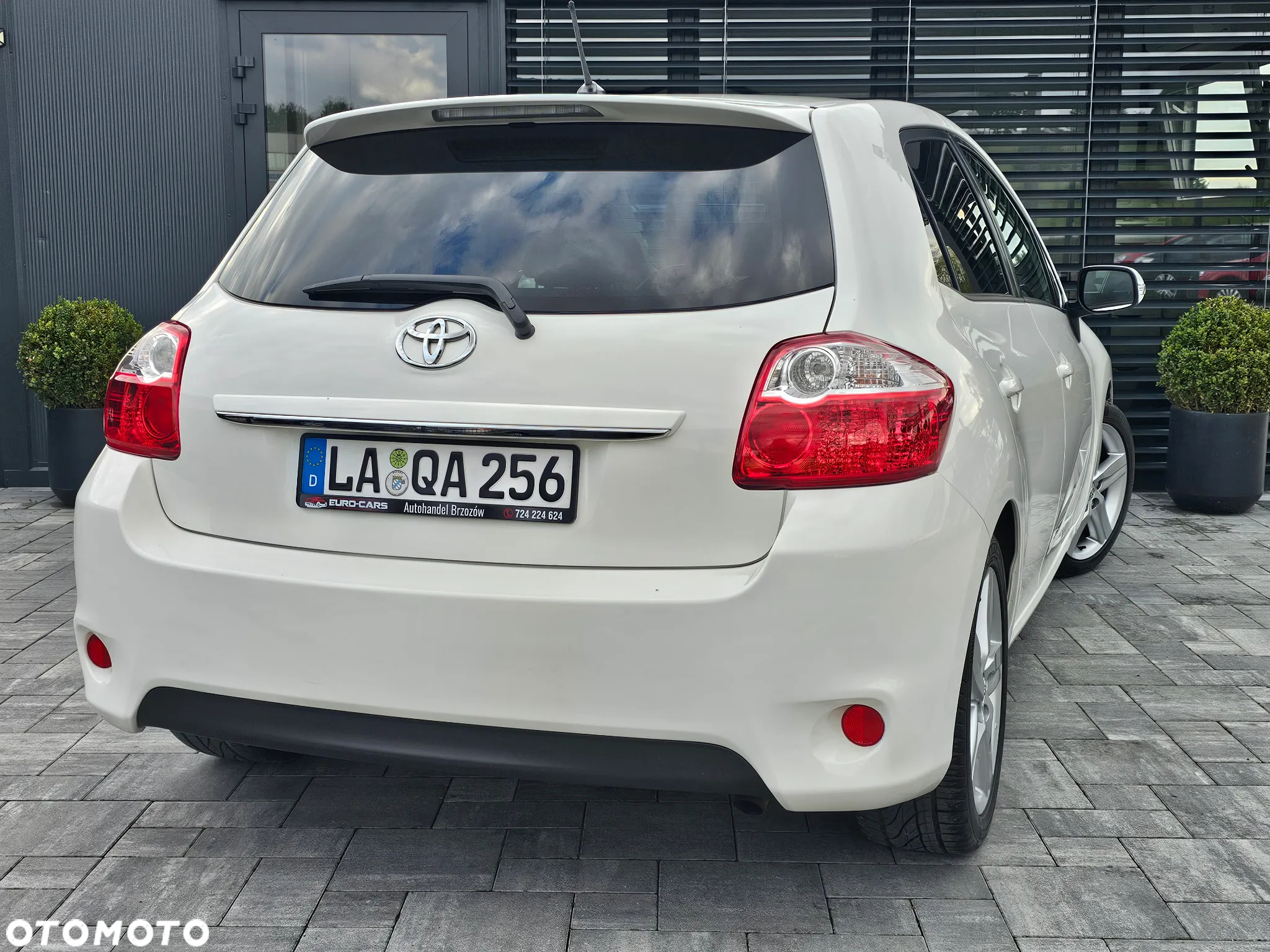 Toyota Auris 1.6 Premium - 5