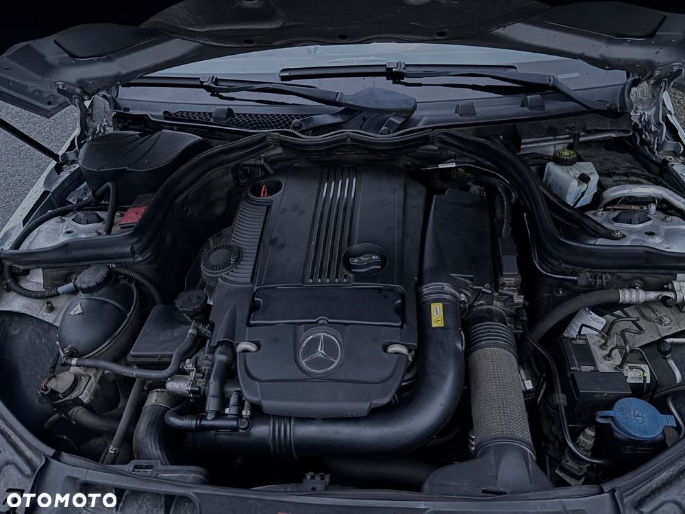Mercedes-Benz Klasa C 180 CGI BlueEff Avantgarde - 11