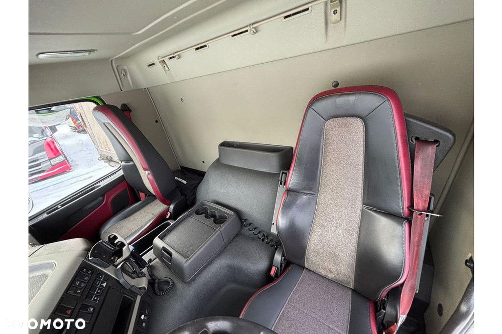 Volvo FM 370 6x2*4 + EURO6 + CARRIER SUPRA 1150 - 18