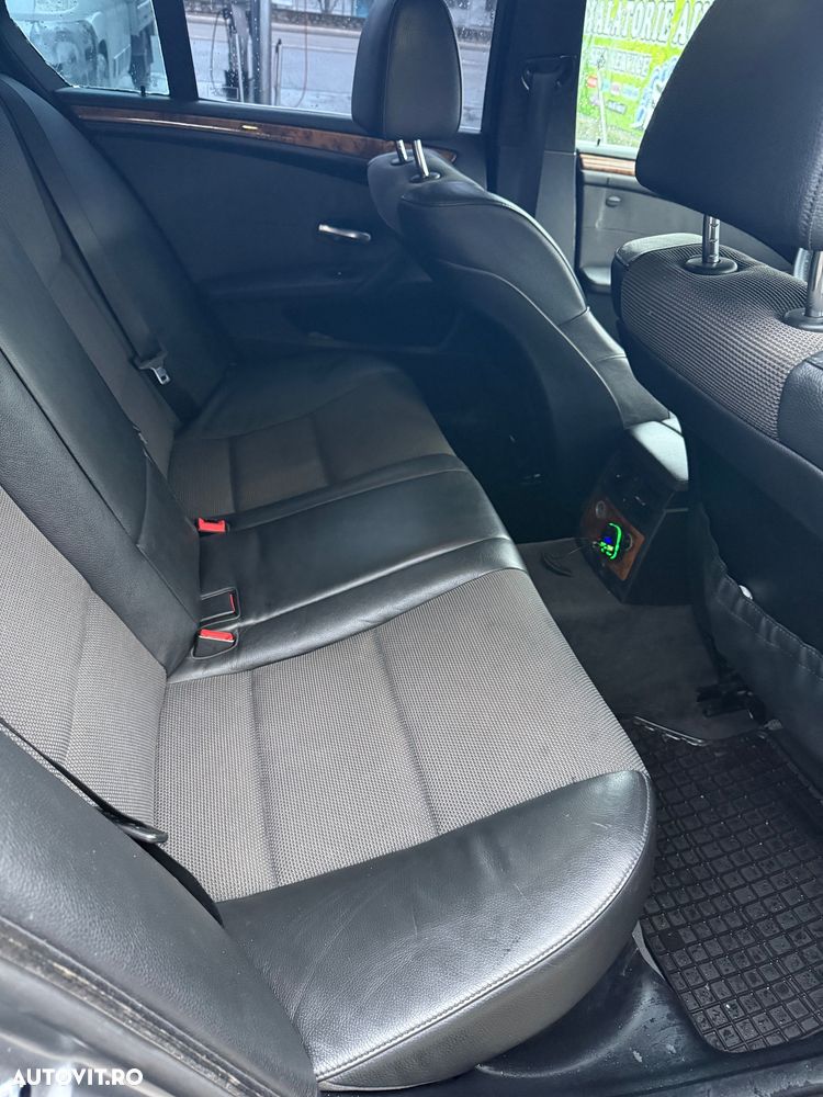 BMW Seria 5 520d - 14