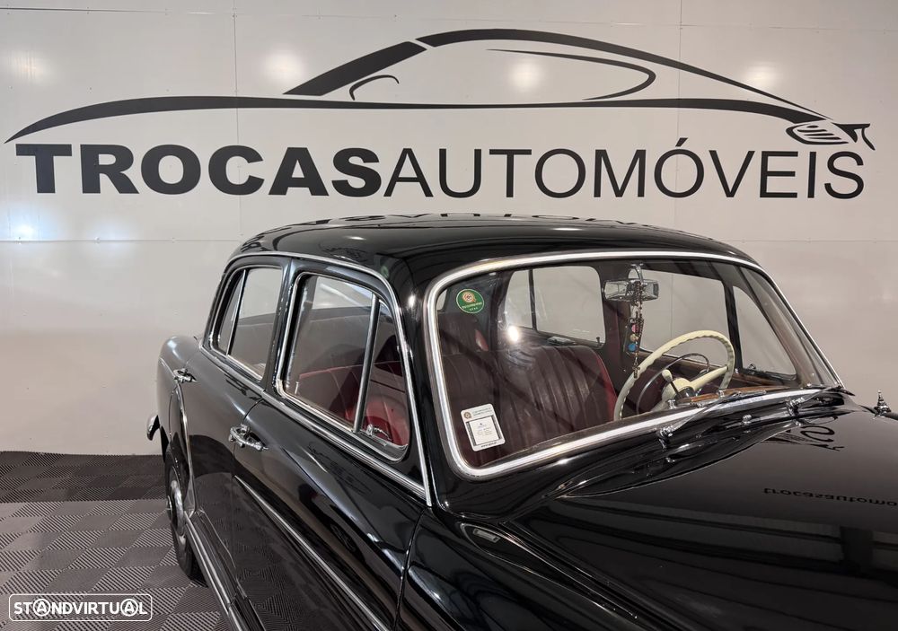 Mercedes-Benz MB180 - 31