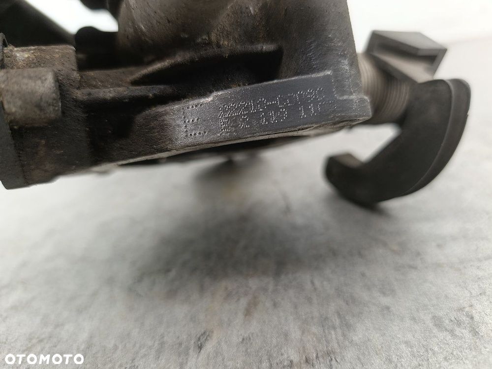PRZEPUSTNICA TOYOTA COROLLA IX E12 22210-0D090 1.4 VVT-I - 5