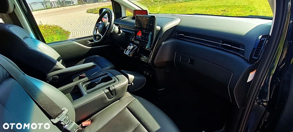 Hyundai Staria 1.6 T-GDI HEV Smart VIP - 29